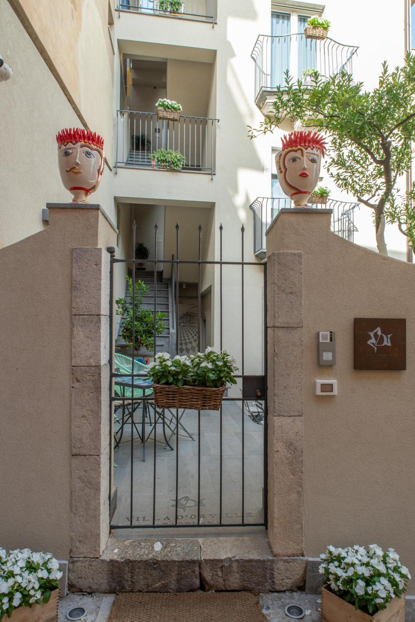 Villa D'Orville Luxury Suites Taormina Exterior foto